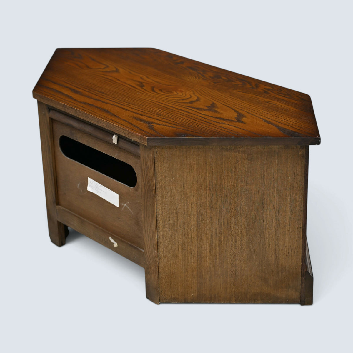 Old Charm TV Stand Linenfold Leaded Glass Doors Light Oak FREE UK Delivery*