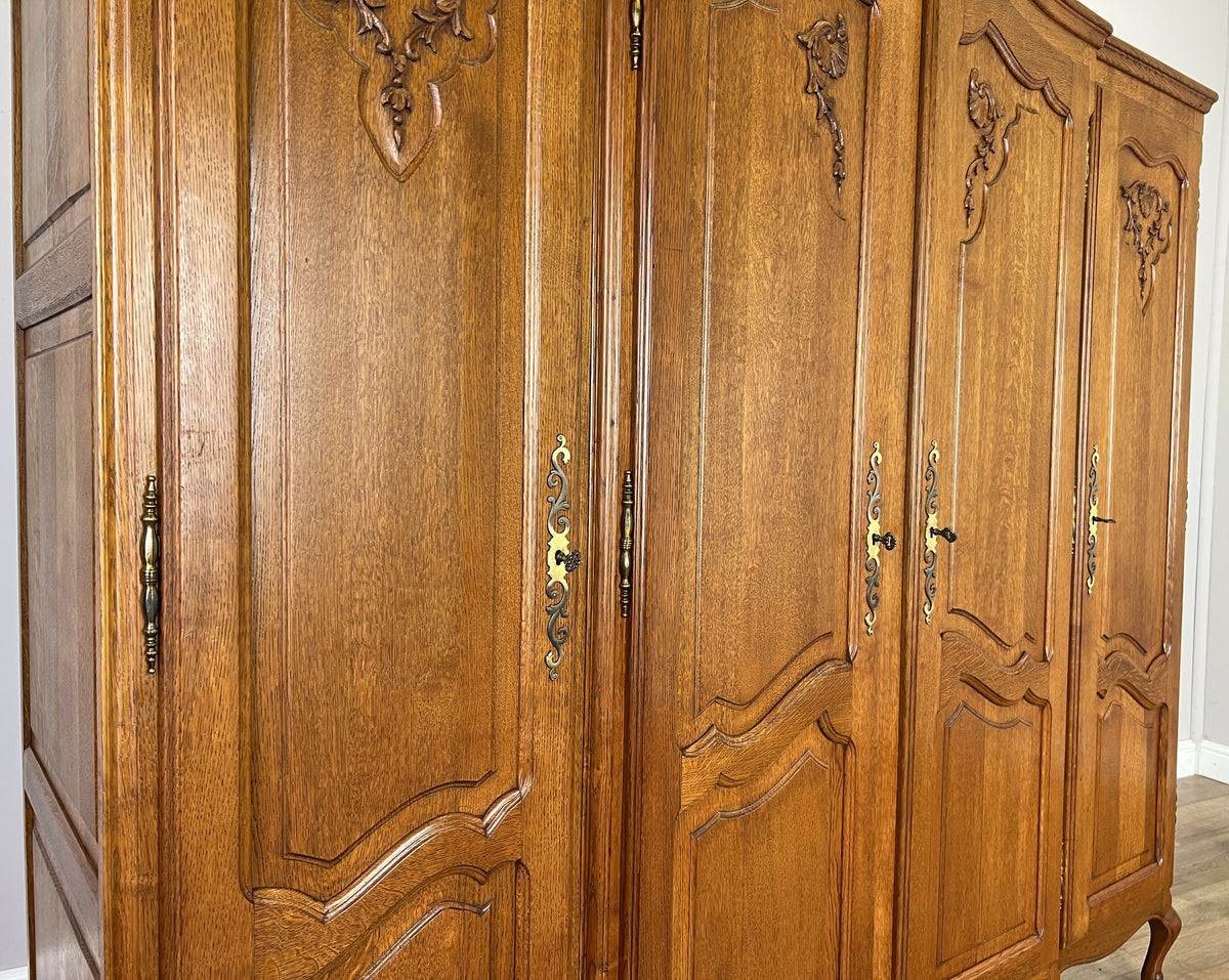 Wardrobe Vintage French Louis XVI Style Oak Four Door Carved Armoire LOT 6503