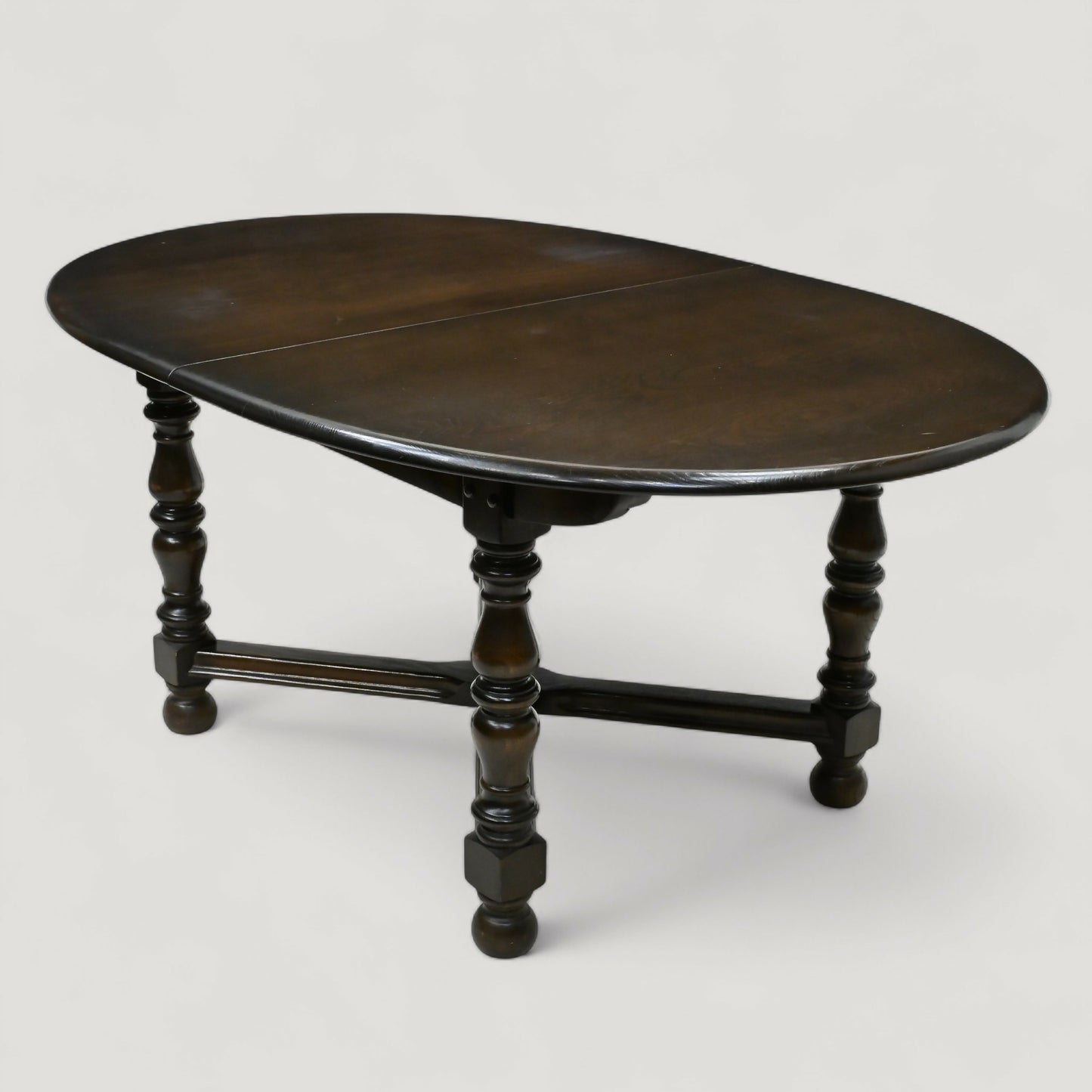 Ercol Woburn Extending Dining Table D End Seats 8-10 Model 705 FREE UK Delivery. SBR10930/1009E