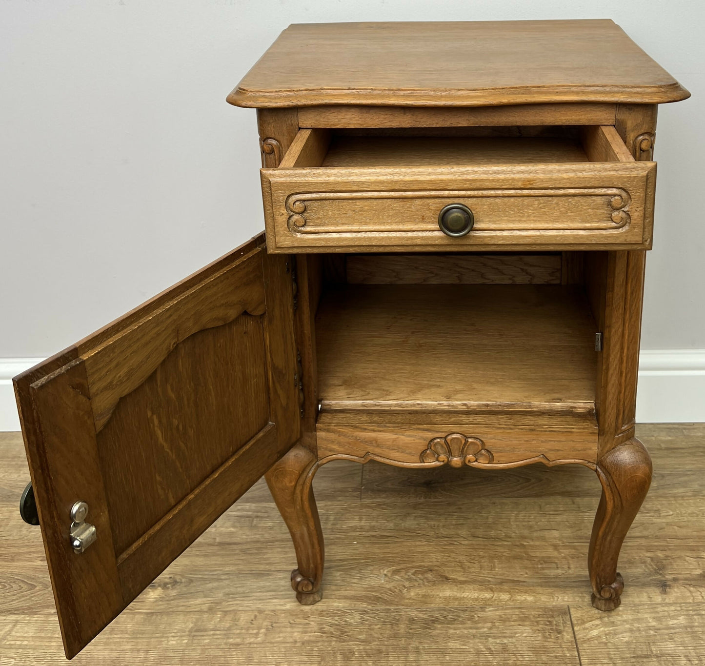 Pair of Bedside Tables Vintage French Louis Oak Nightstands Cabinets LOT 6296