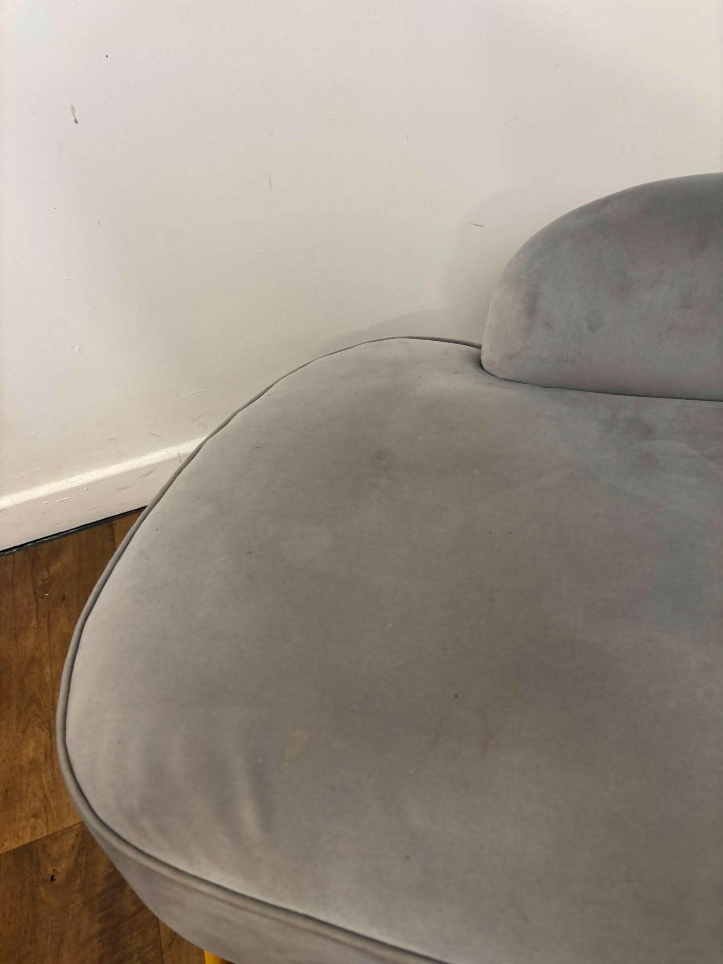 Modern Upholstered Grey Suede Chaise Longue / Day Bed