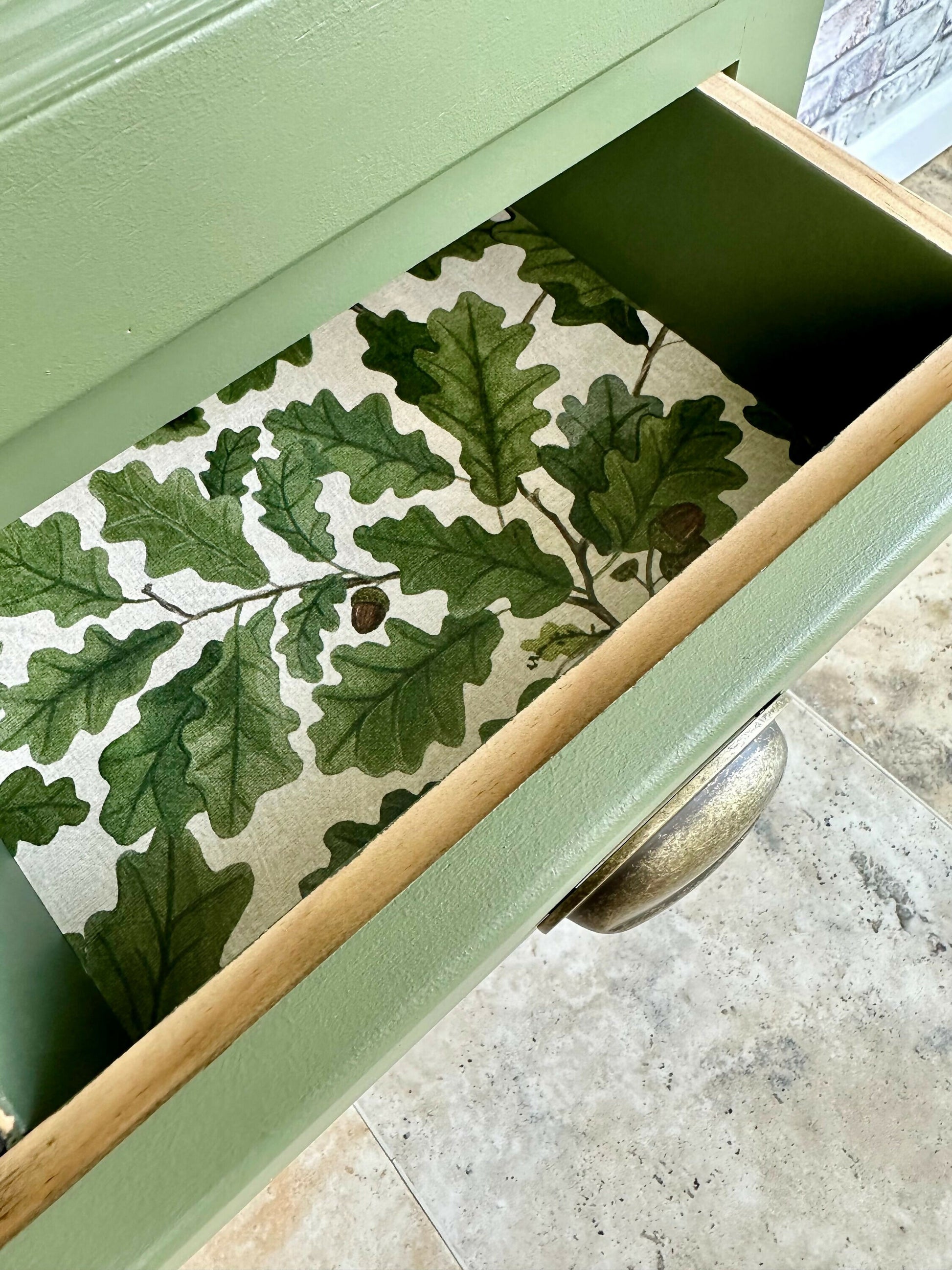 Green Display Cabinet 5