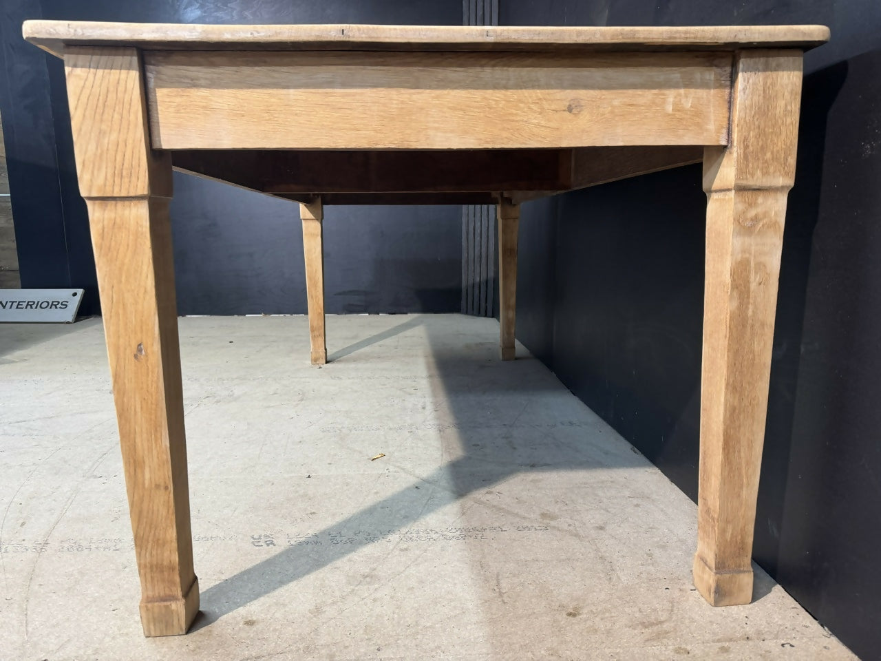 Stylish Oak Kitchen Dining Table