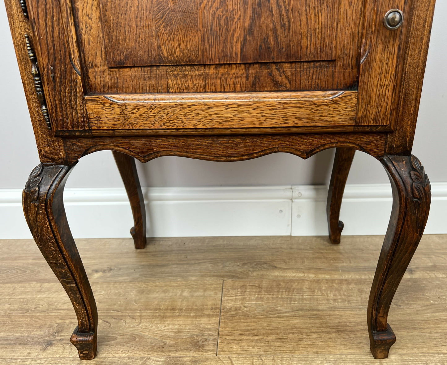 Bedside Table Vintage French Louis Oak Cabinet Cupboard Nightstand LOT 6230