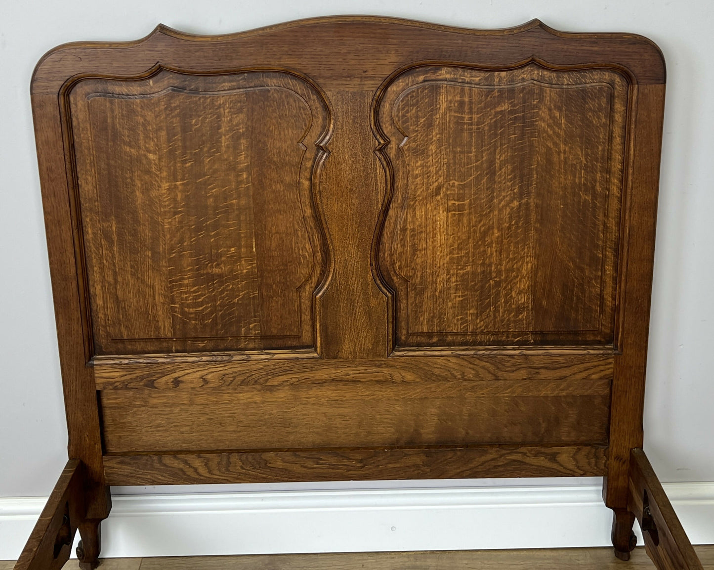 Bed Vintage French Louis XVI Oak Single Bed Frame Carved Headboard LOT 6389