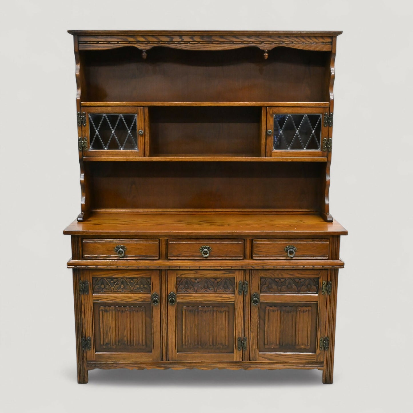 Old Charm Oak Dresser In Tudor Brown 4ft 6" Wide Door & Drawer FREE UK Delivery*. SBR10919/0909E