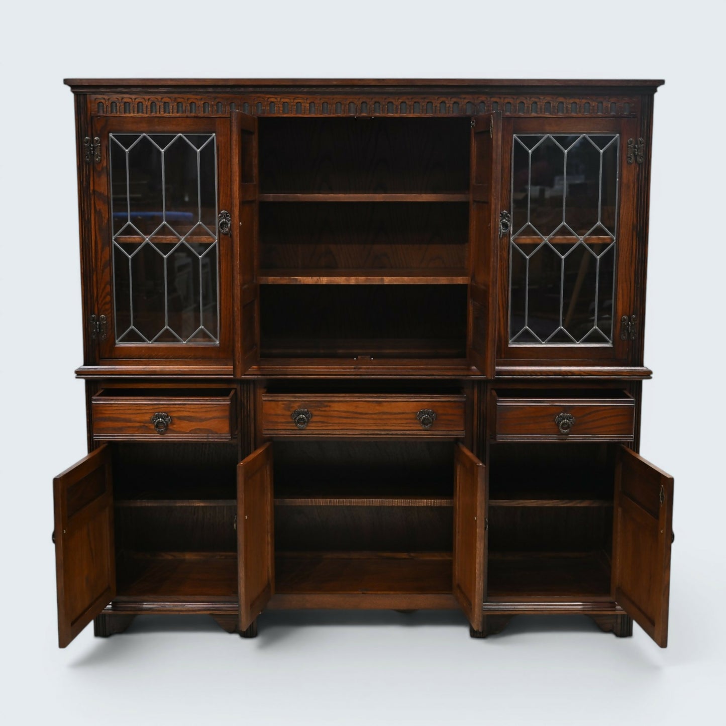 Old Charm Exeter Buffet Sideboard Model #2328 Tudor Brown FREE UK Delivery*