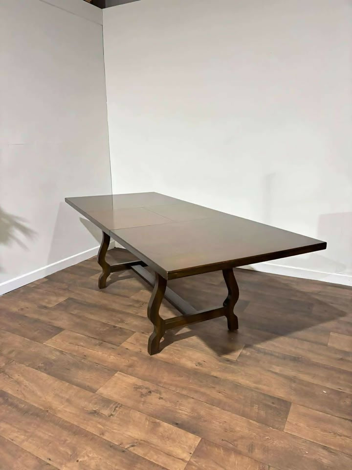 Large Extending Oak Draw Leaf Table