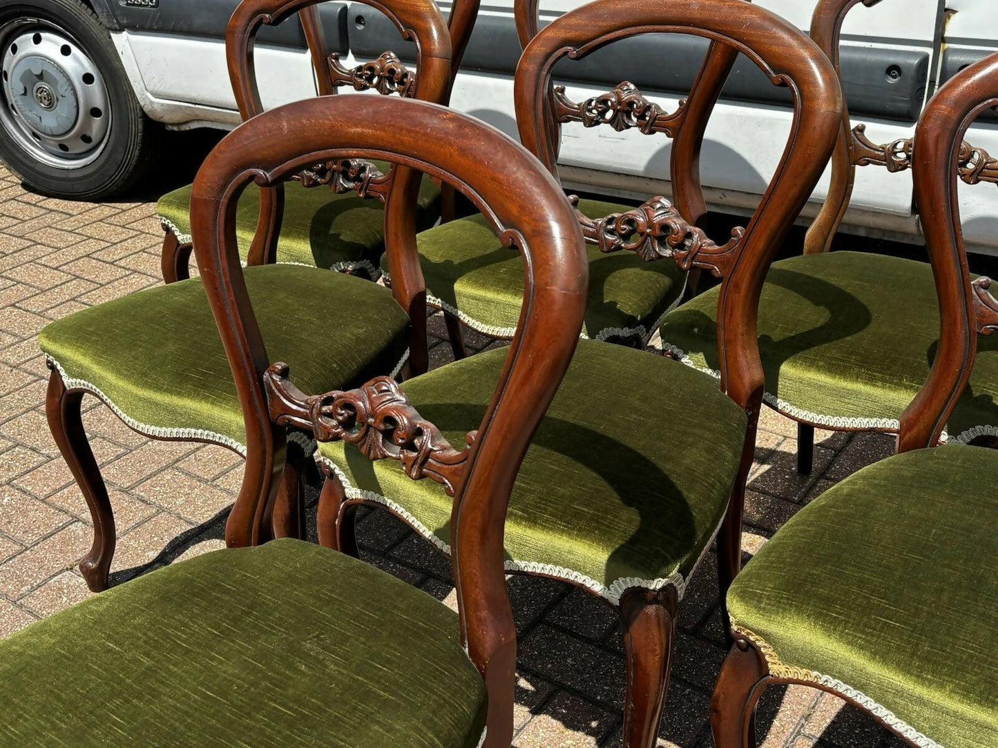 Set of 8 Green Balloon Back Mahogany Dining Chairs.