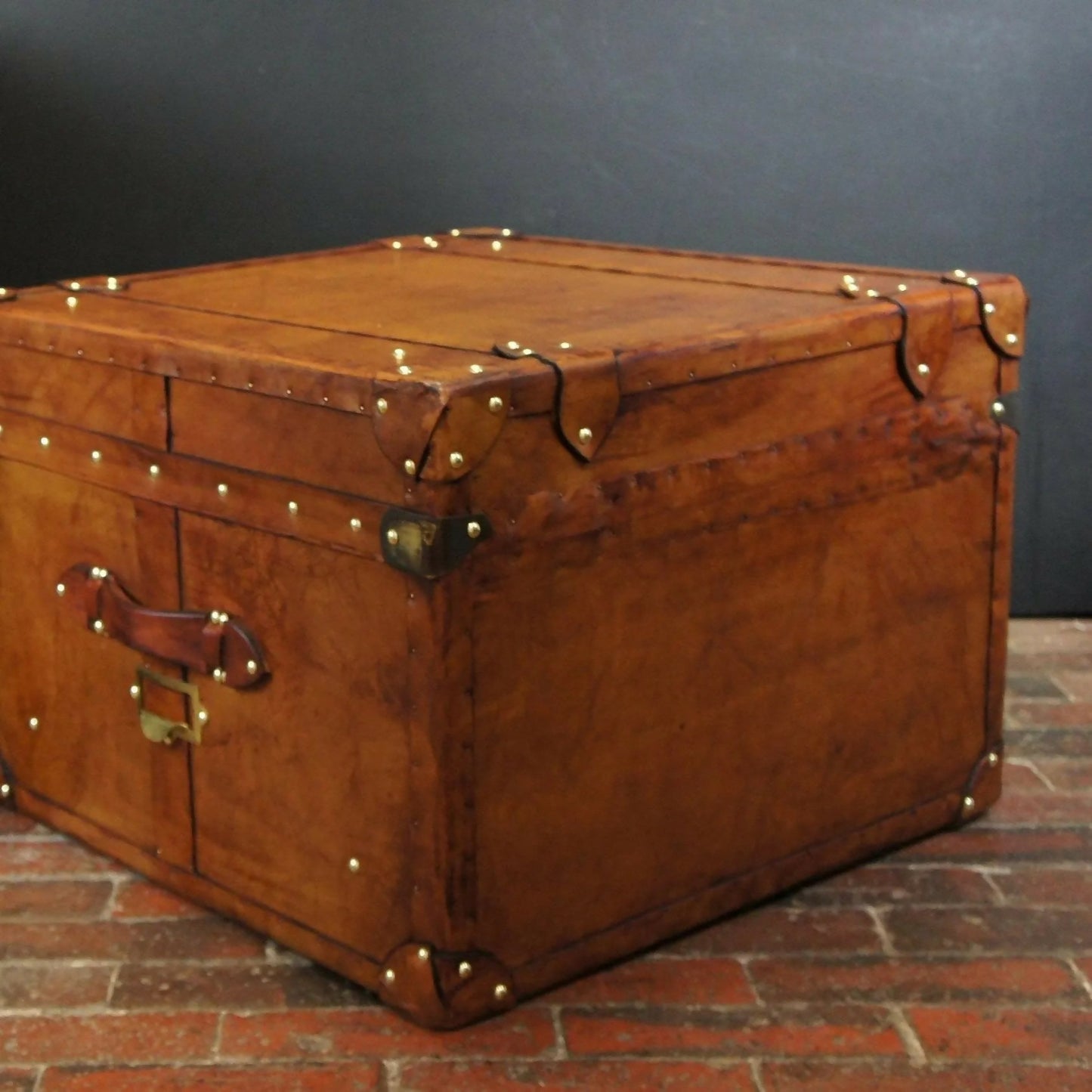 Vintage Leather Coffee Table Storage Trunk - Luxury Handmade English - Hand Pinned - Storage