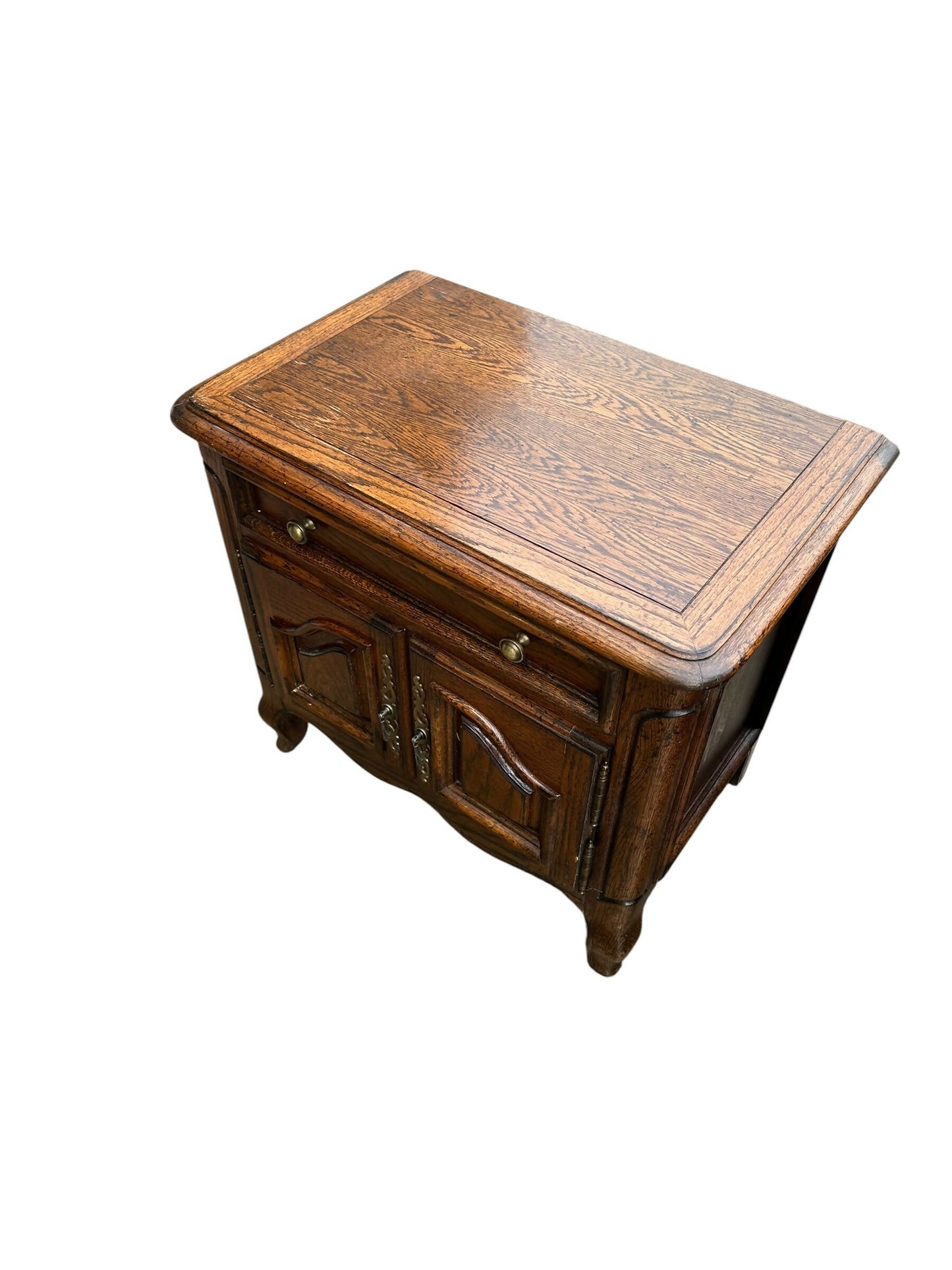 French Provincial style CENTURY FURNITURE OF DISTINCTION" bedsides tables