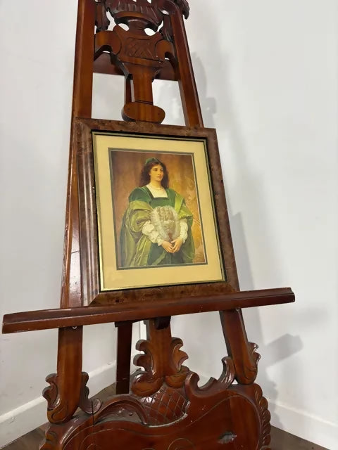 Classical Lady in Green – Decorative Framed Portrait Print