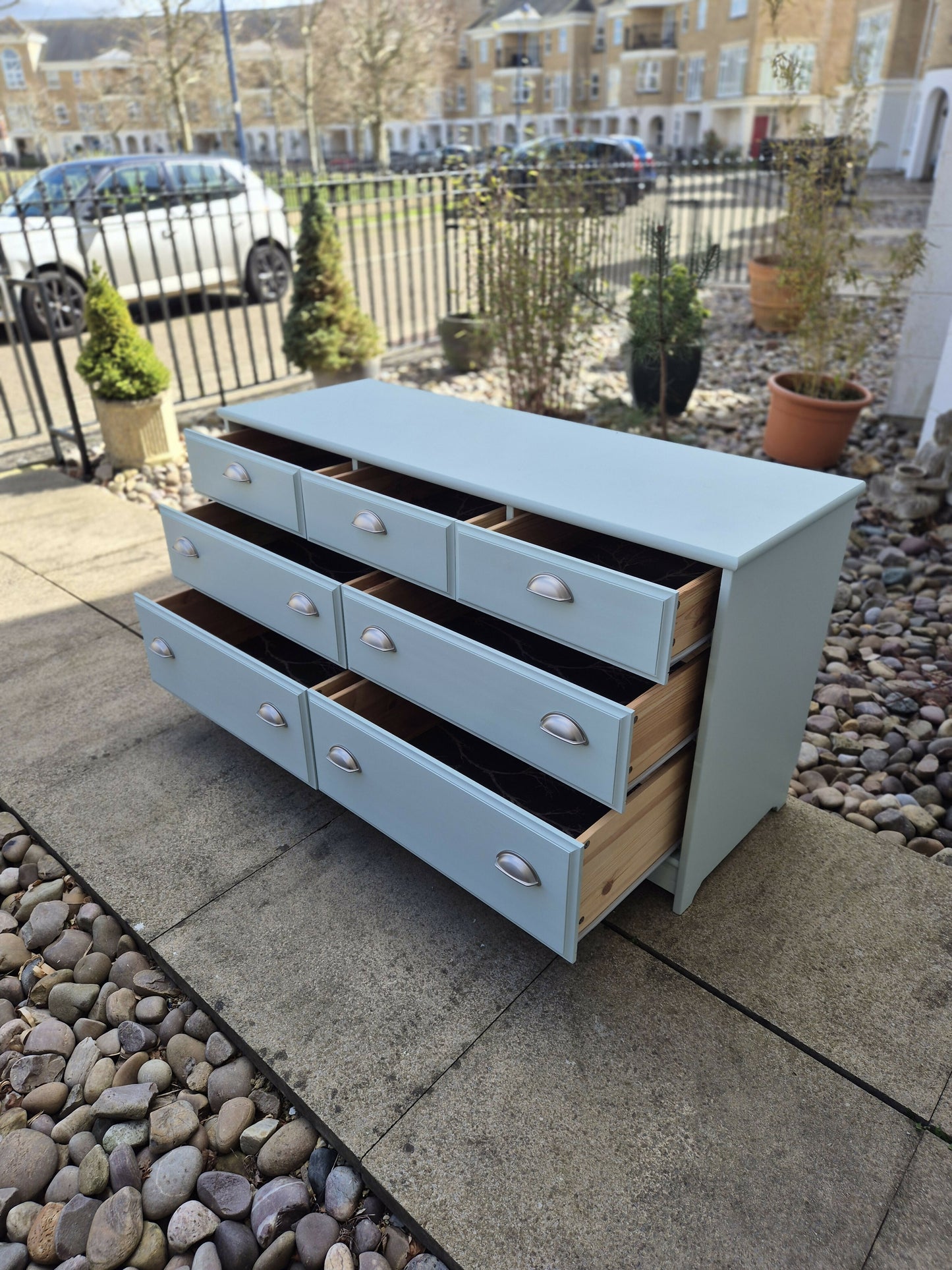 Beautiful large chest of drawers