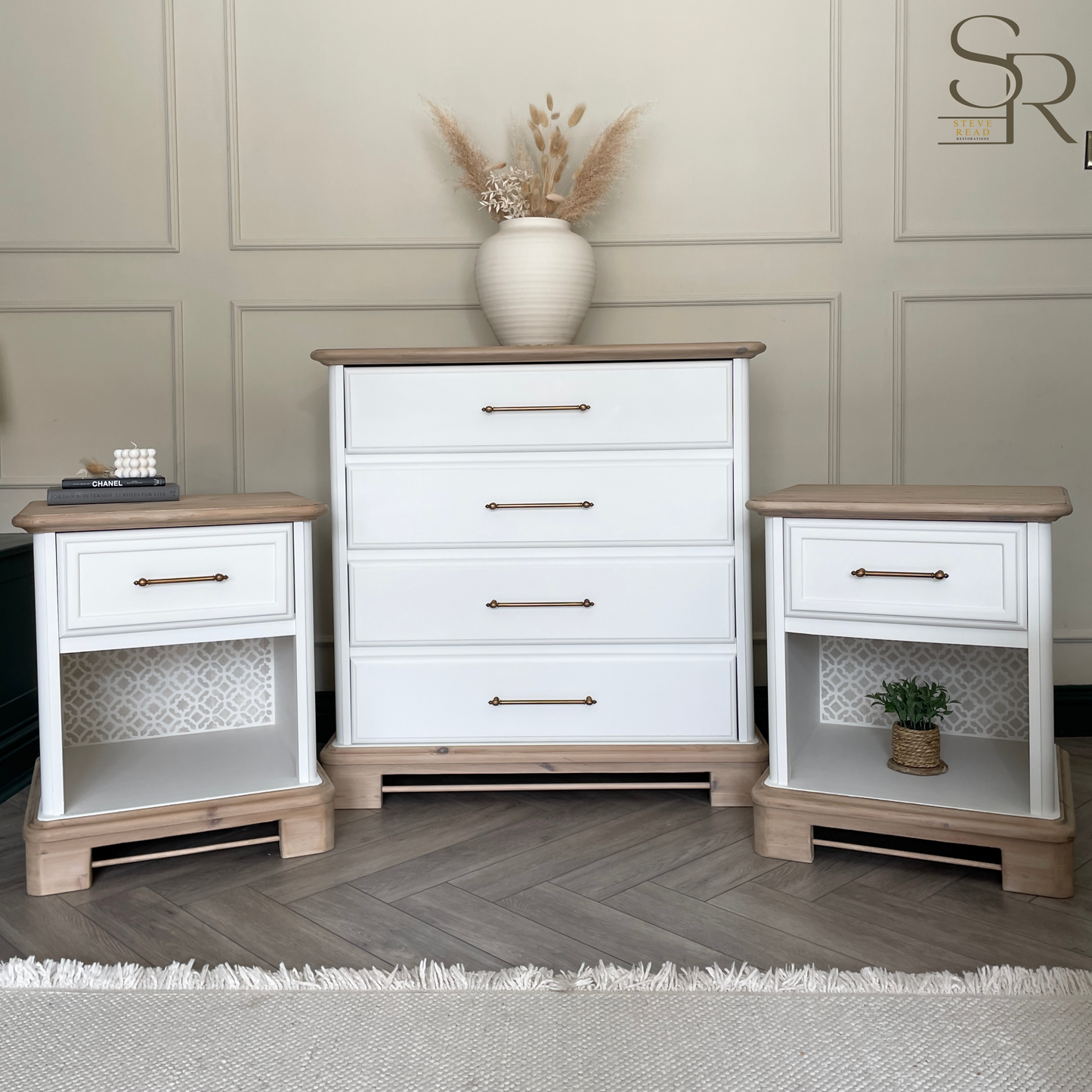 White Bedroom Furniture Set – Hand Painted Solid Wood Chest of Drawers & Bedside Tables – Vintage Matching Bedroom Set UK