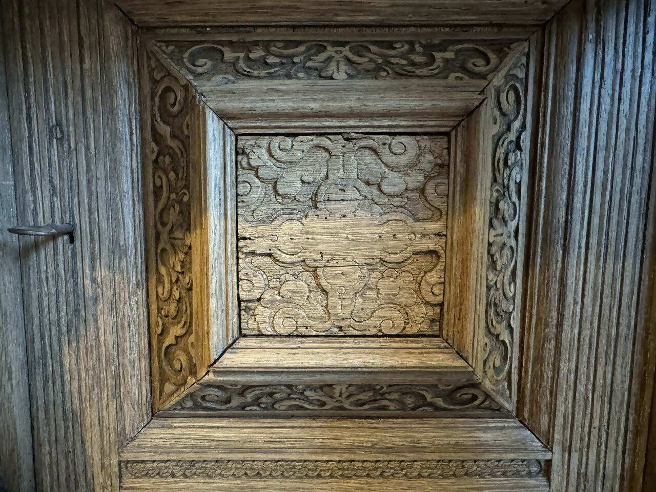 Wonderful Flemish 18th Century Oak Cabinet