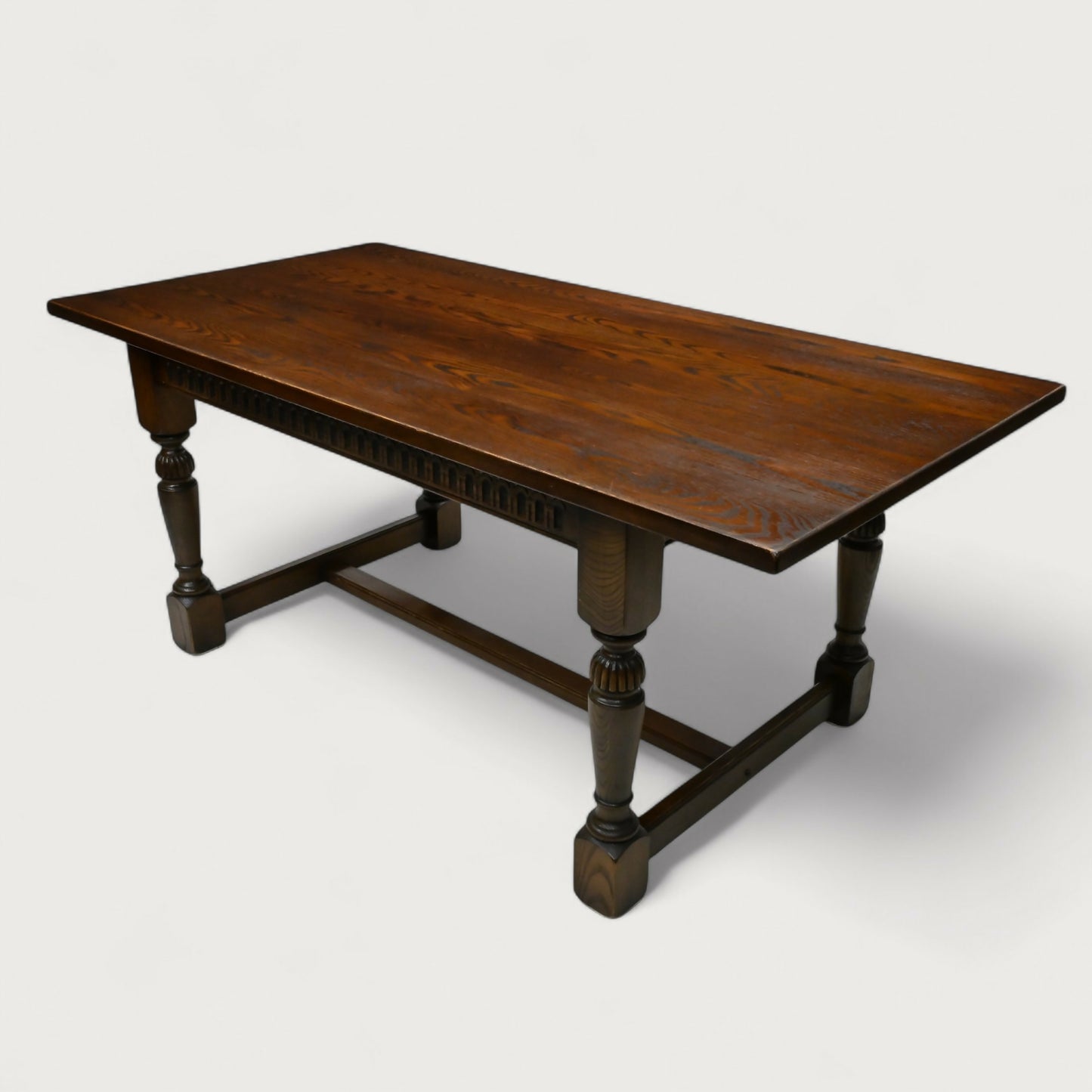 Old Charm Exeter Solid Oak Dining Table Tudor Brown VGC Seats 8 FREE UK Delivery. SBR10334/1504E