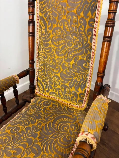Antique American Style Rocking Chair