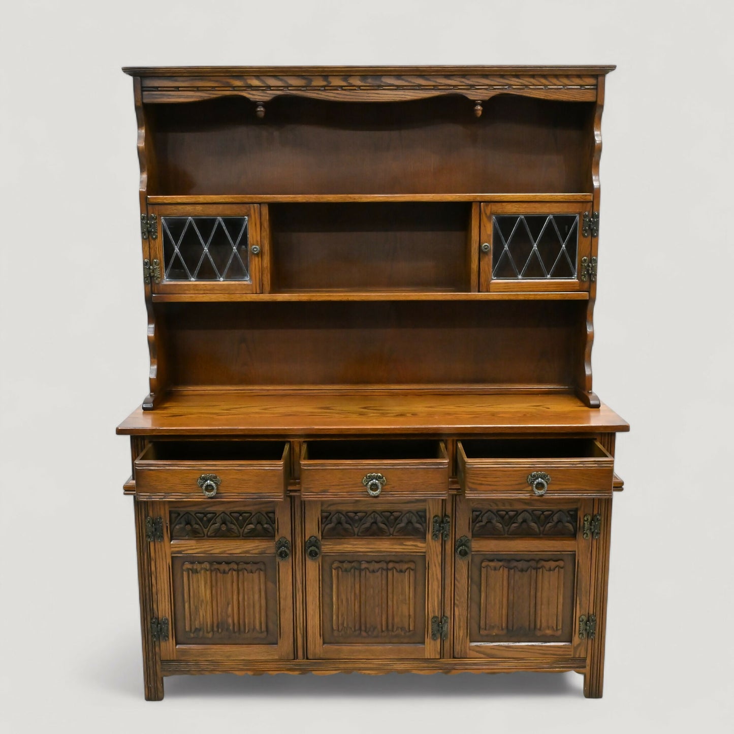 Old Charm Oak Dresser In Tudor Brown 4ft 6" Wide Door & Drawer FREE UK Delivery*. SBR10919/0909E