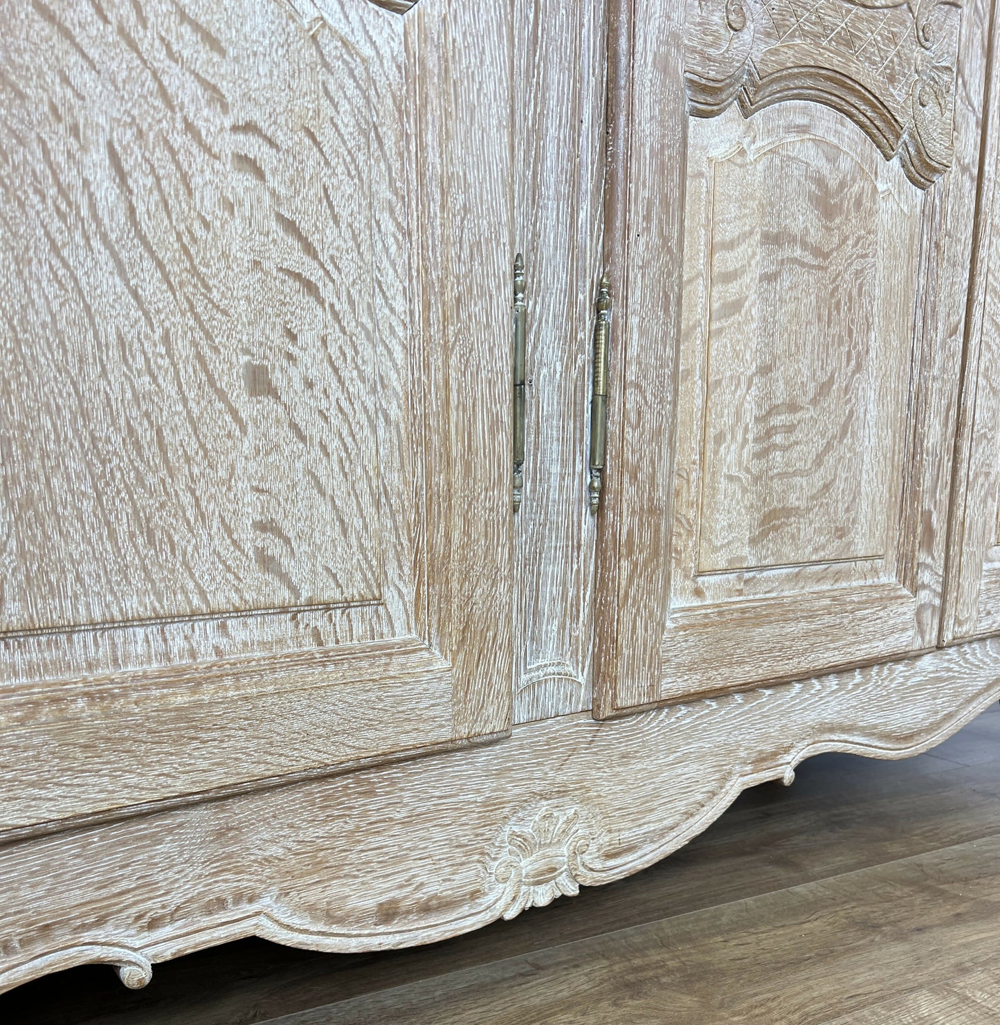 Wardrobe Vintage French Louis Shabby Chic Oak Four Door Carved Armoire LOT 6456