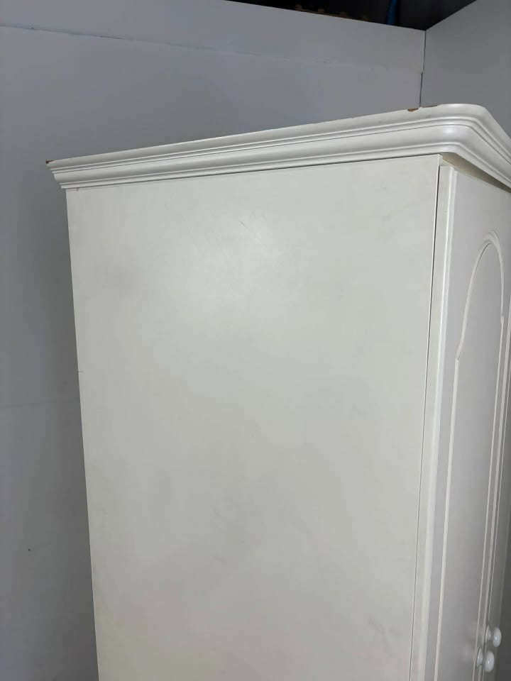 Modern Sheredon Two Door Wardrobe – Mirrored Interior