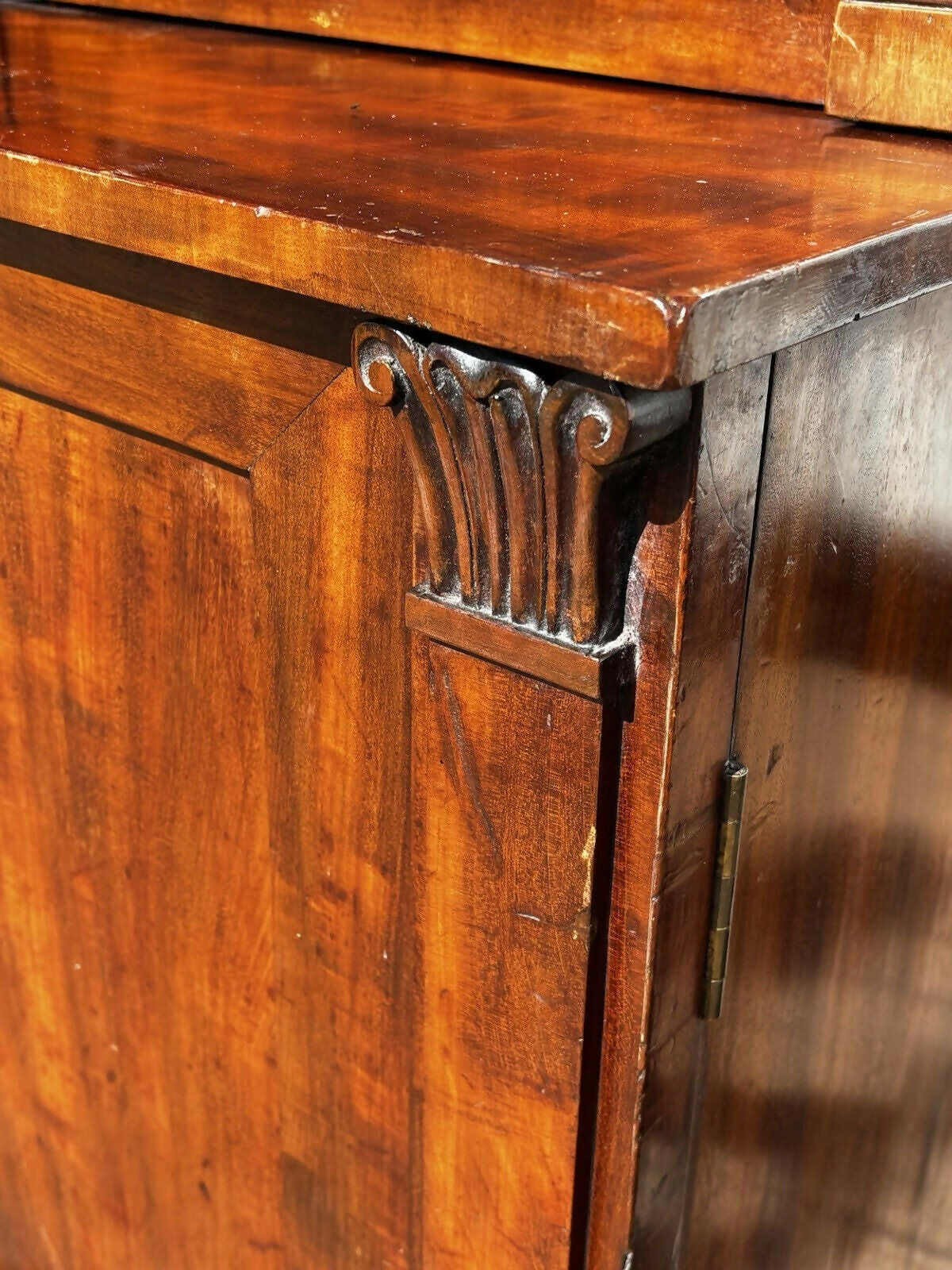 Georgian Mahogany Breakfront Library Bookcase, Adjustable Shelves. 2 Keys