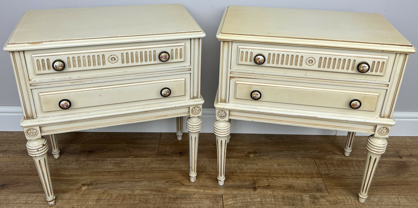 Pair of Bedside Tables Vintage French Shabby Chic Nightstands Cabinets LOT 6228