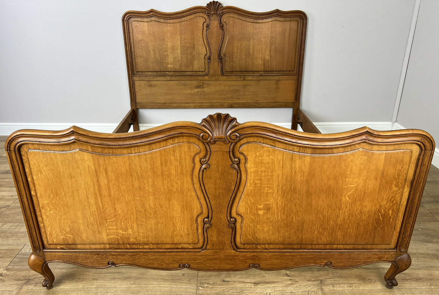 Bed Vintage French Louis XVI Oak Double Bed Frame Carved Headboard LOT 6373