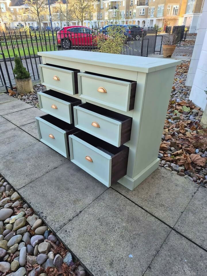 Gorgeous Double fronted chest of drawers