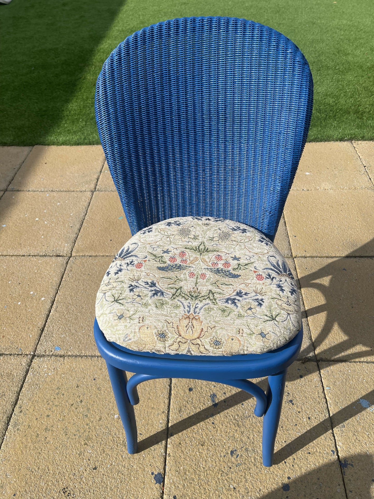 Copy of Lloyd loom dining/ accent chairs. Different colours. Different fabric. Choose the combination