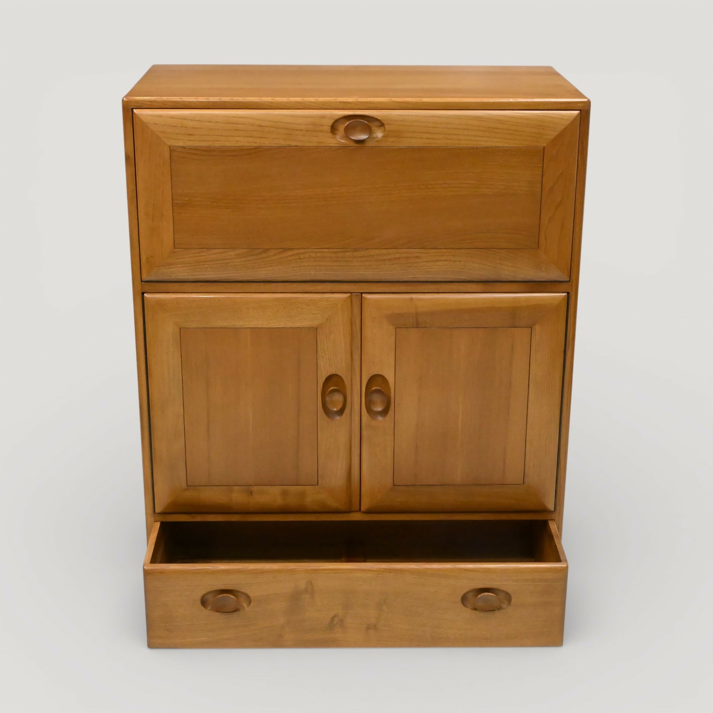 Ercol Drinks Cabinet Bureau Gin/Drinks Cabinet Light Finish FREE UK Delivery. SBR11121/3010E