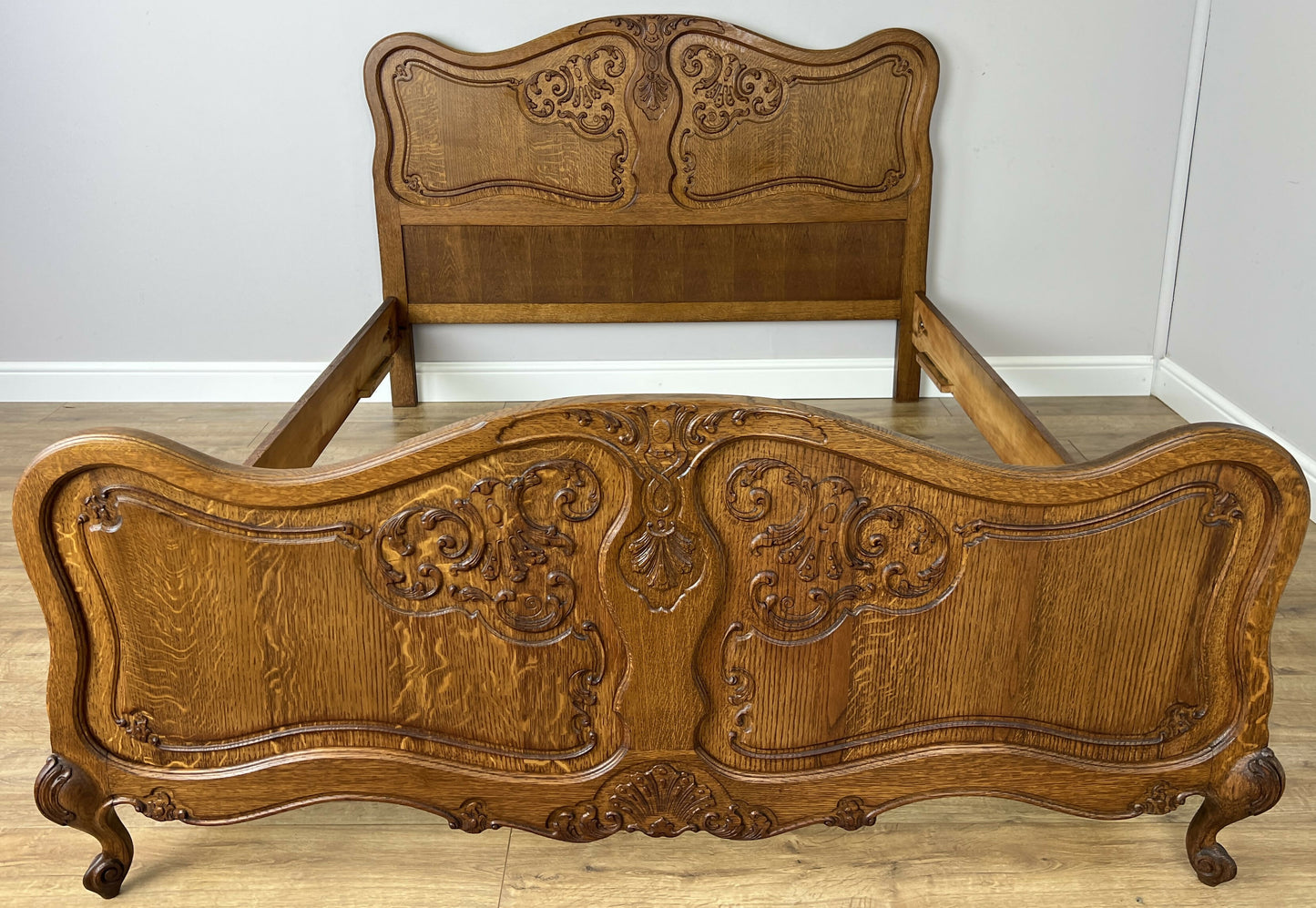 Bed Vintage French Louis XVI Oak Double Bed Frame Carved Headboard LOT 6375