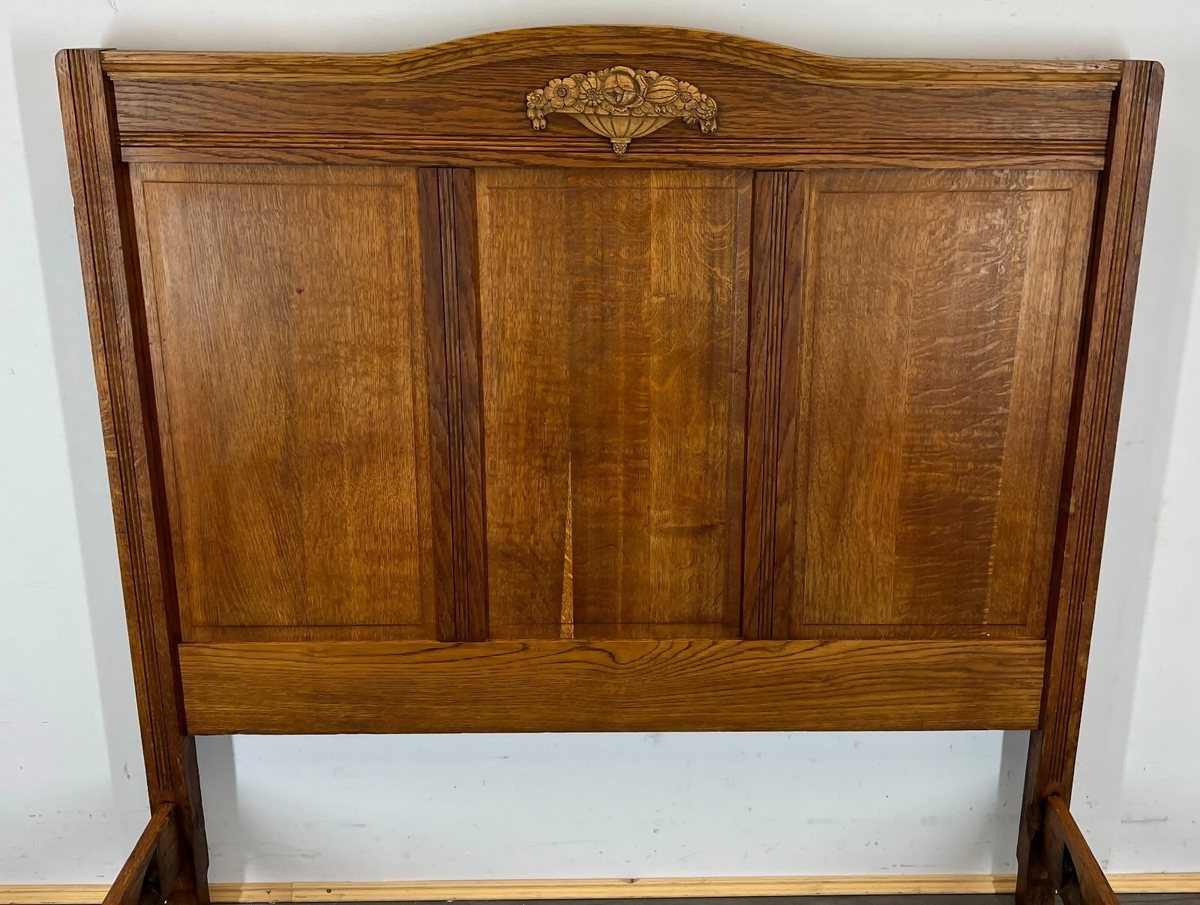 Bed Antique French Style Oak Double Bed Frame Carved Headboard LOT 2293