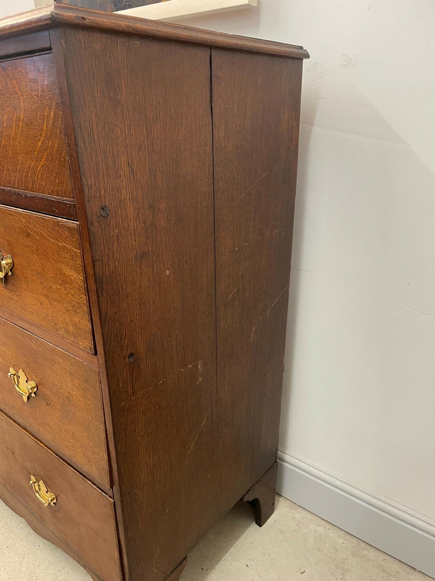 Vintage Georgian oak chest of drawers