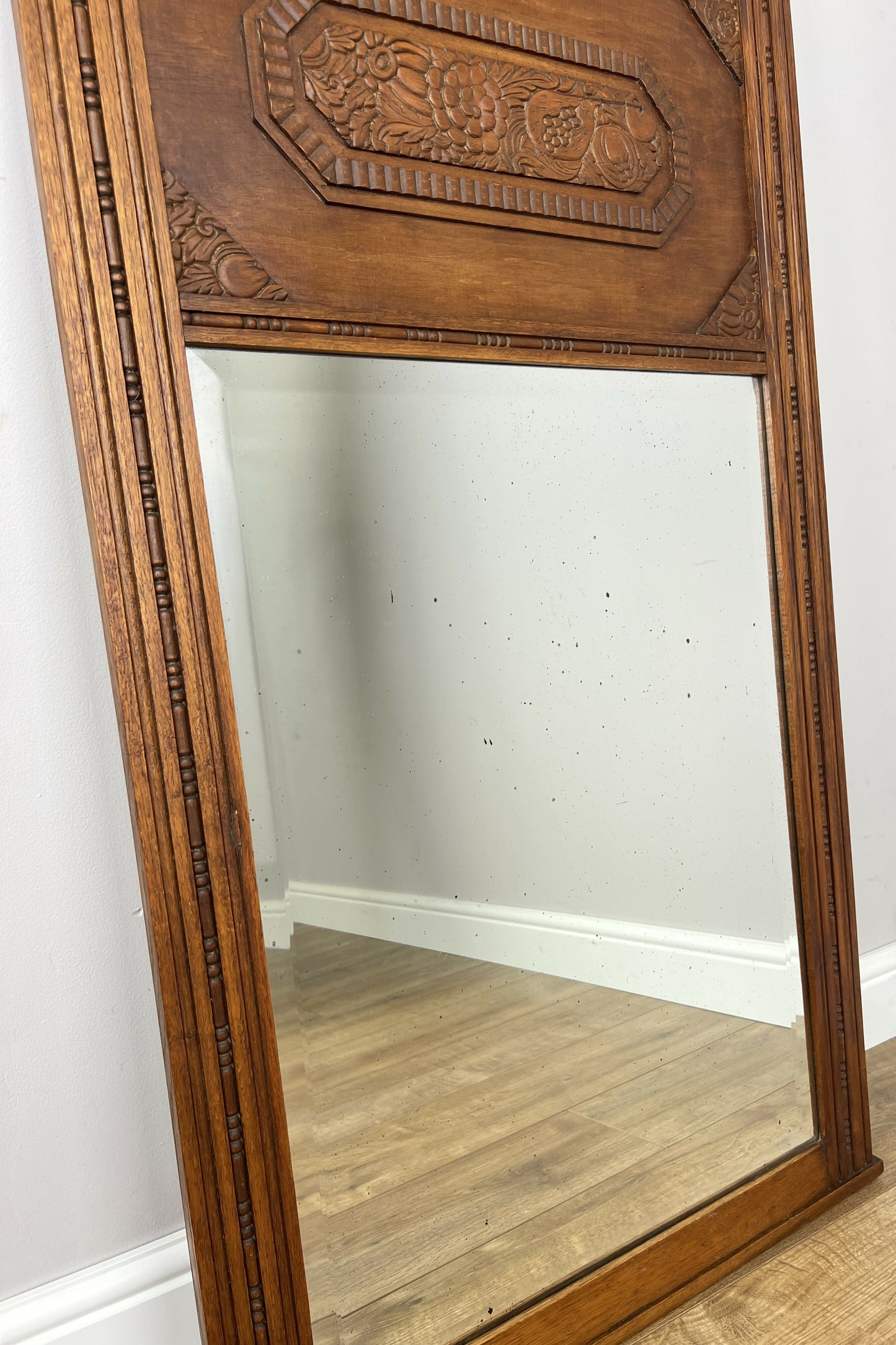 Mirror Antique French Style Oak Carved Decorative Frame Wall Mirror LOT 6276