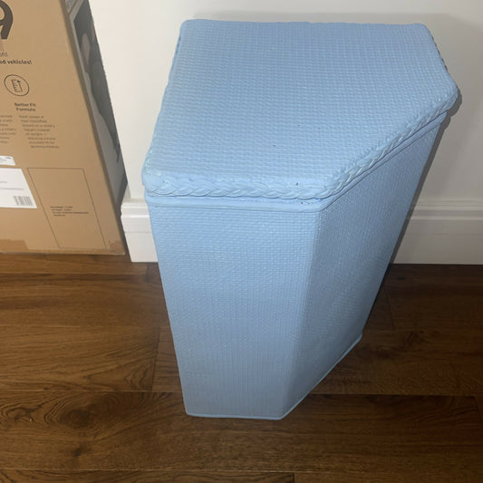 Laundry basket sky blue. Fits neatly under washhandbasin