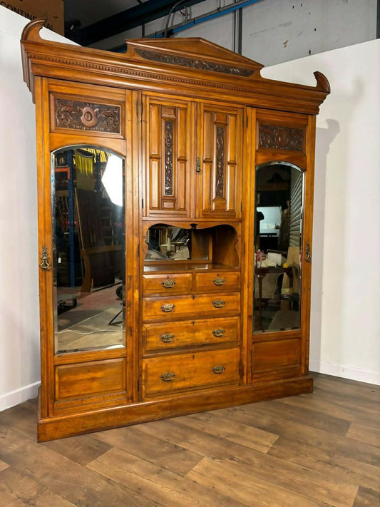 Edwardian Walnut Triple Compactum Wardrobe