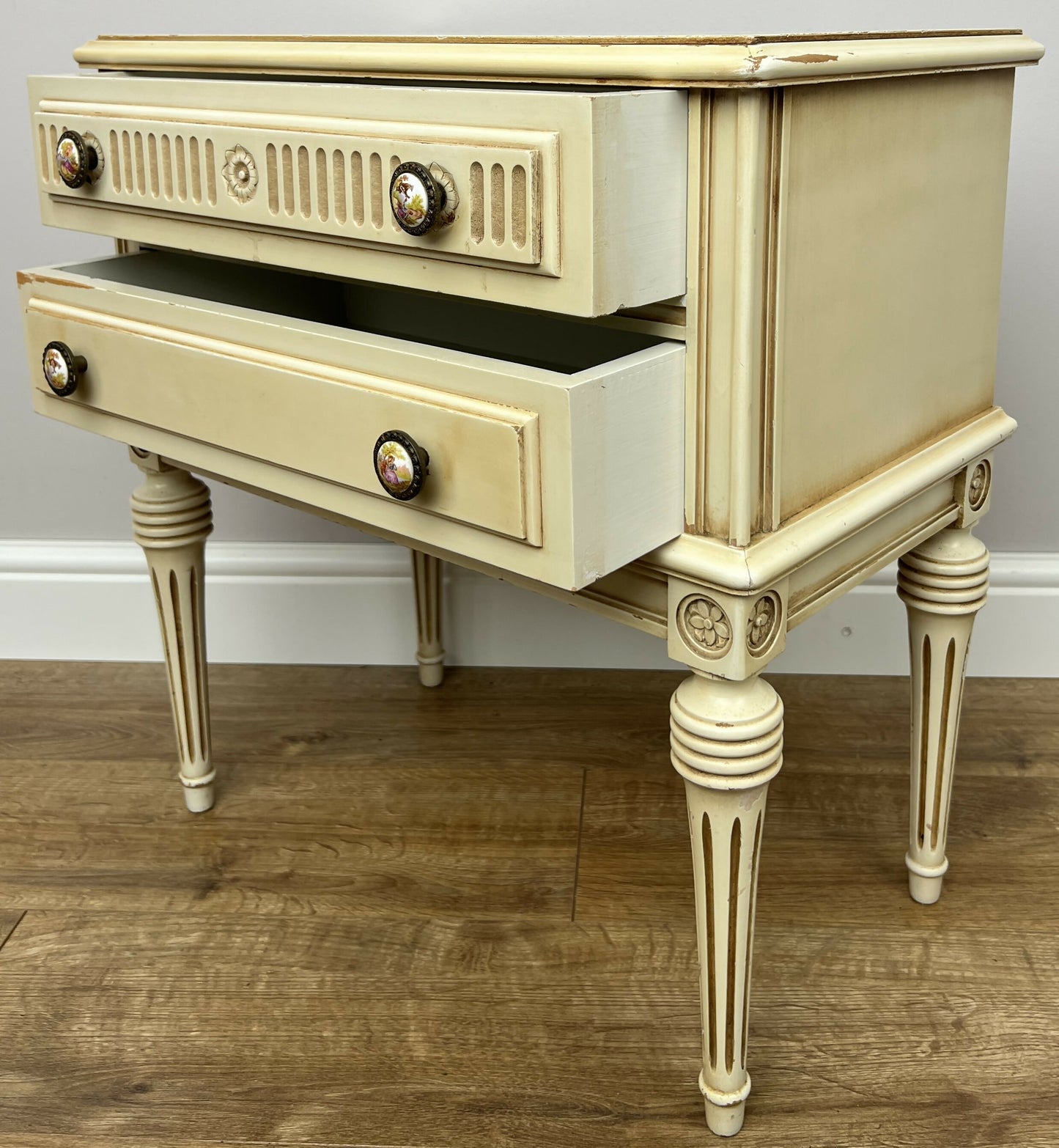 Pair of Bedside Tables Vintage French Shabby Chic Nightstands Cabinets LOT 6228
