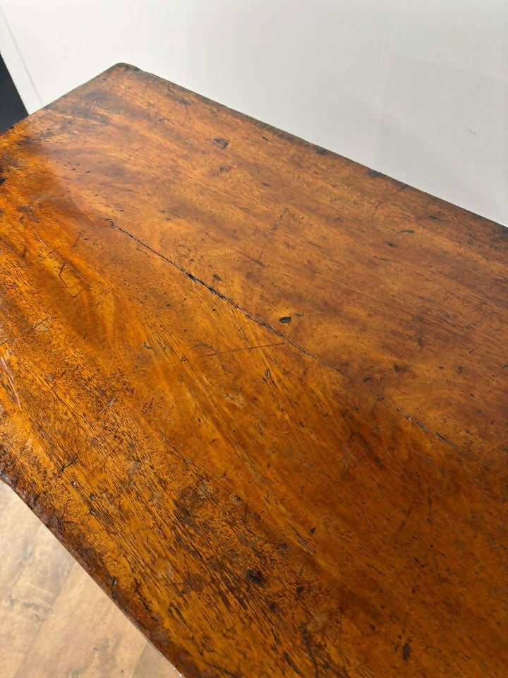 Early Victorian Mahogany Three Drawer Chest of Drawers (Short Proportions)