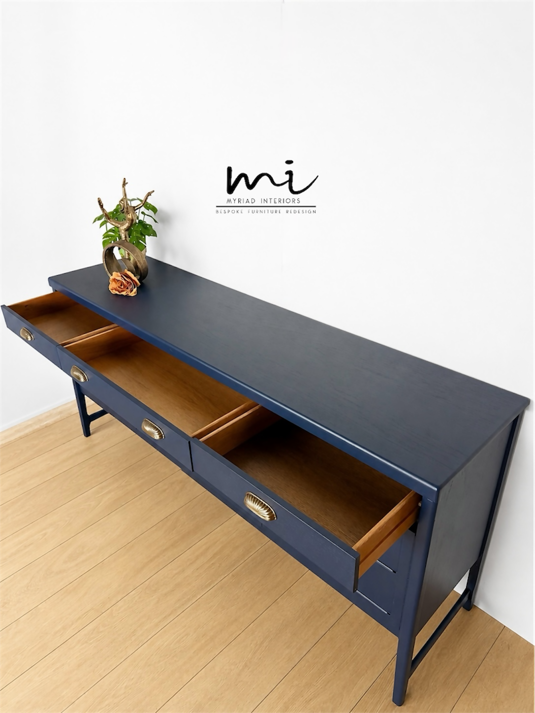 Refinished mid century Nathan sideboard drinks cabinet, navy blue with art deco chinoiserie inspired design, gold, cocktail, tv media unit