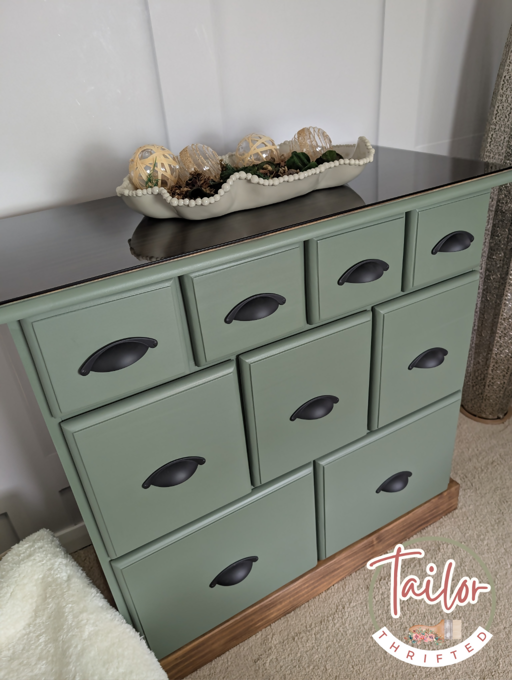 9-drawer Captain's Chest / Chest of Drawers