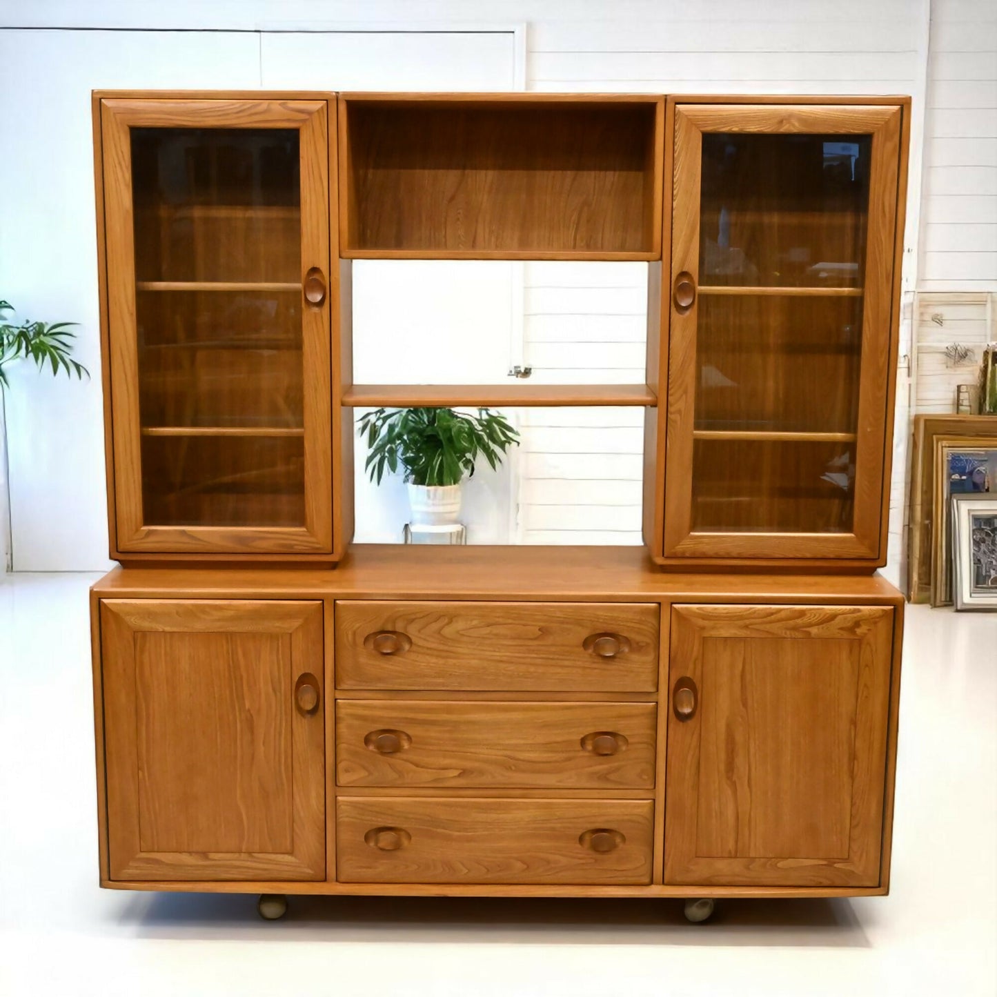 Ercol Windsor Sideboard Display Cabinets Light Finish #455L FREE* UK Delivery. SBR10446/1205E