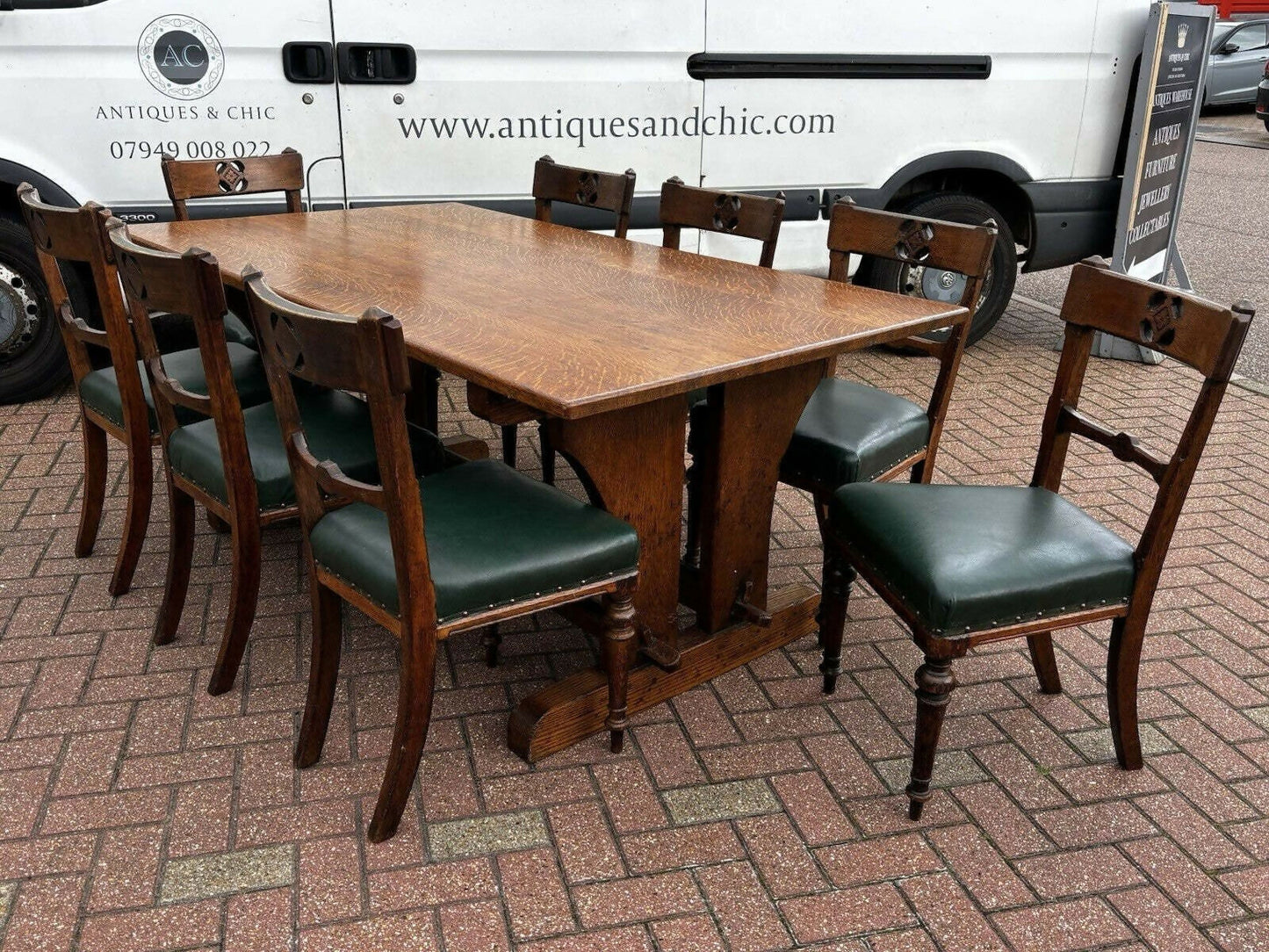 Large Arts & Crafts Light Oak Dining Table & 8 Chairs. Superb Quality.