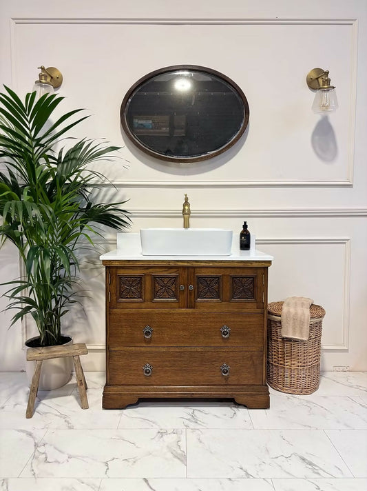 Traditional Bathroom Vintage Vanity Unit With Tap - Henry VII