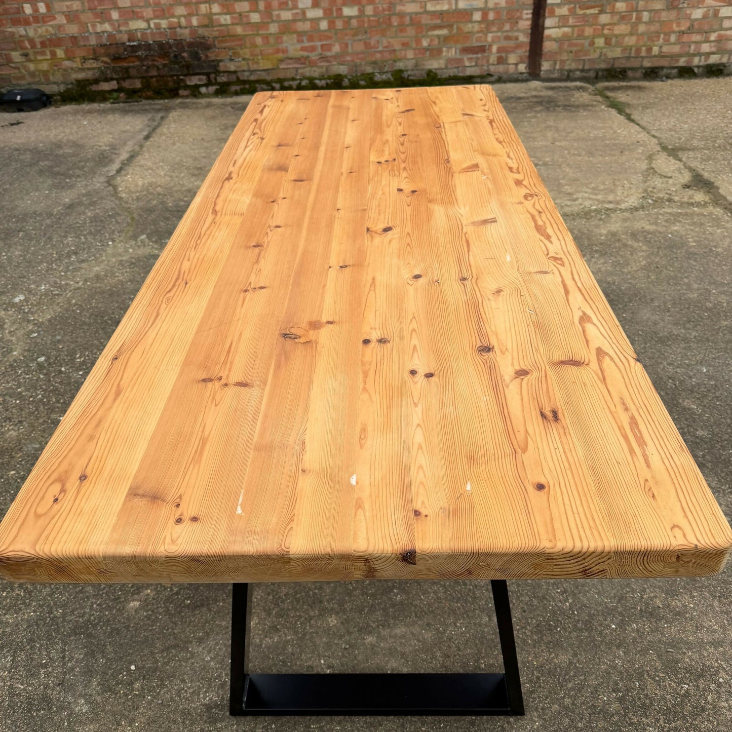 Reclaimed Pine Farmhouse Table Modern Trapezium Metal Industrial Legs Seat 6/8