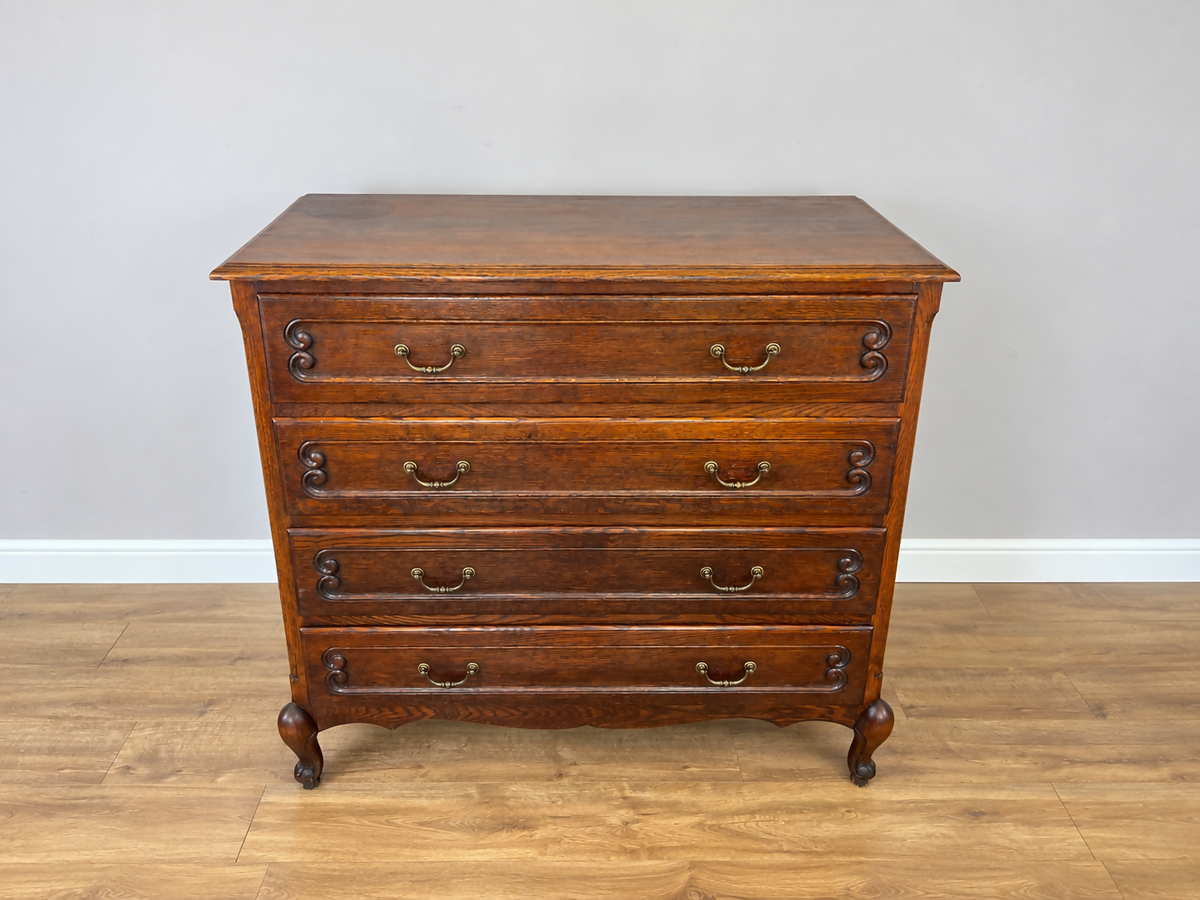 Chest of Drawers Vintage French Louis Oak 4 Drawers Carved Cabinet LOT 6527