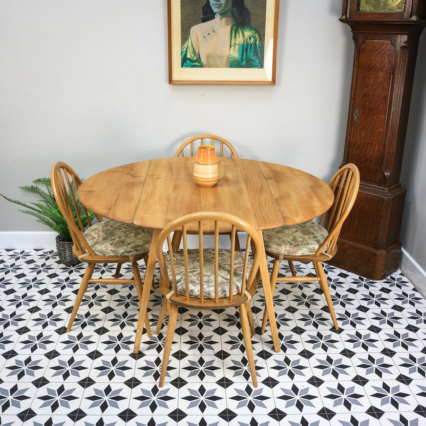 Four Ercol Windsor 370 Dining Chairs with n Elm Ercol Drop Leaf Dining Table