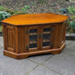 A WOOD BROTHERS OLD CHARM CARVED LIGHT OAK CORNER TV CABINET / MEDIA STAND / UNIT