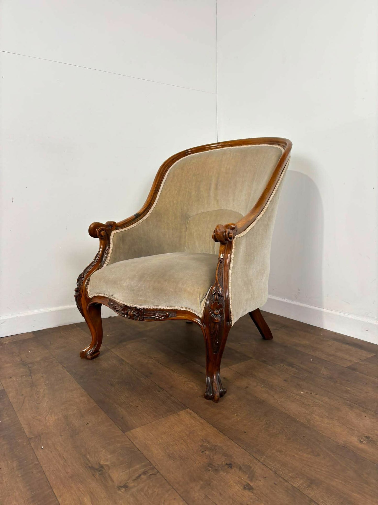 Victorian Walnut Carved Bedroom Chair