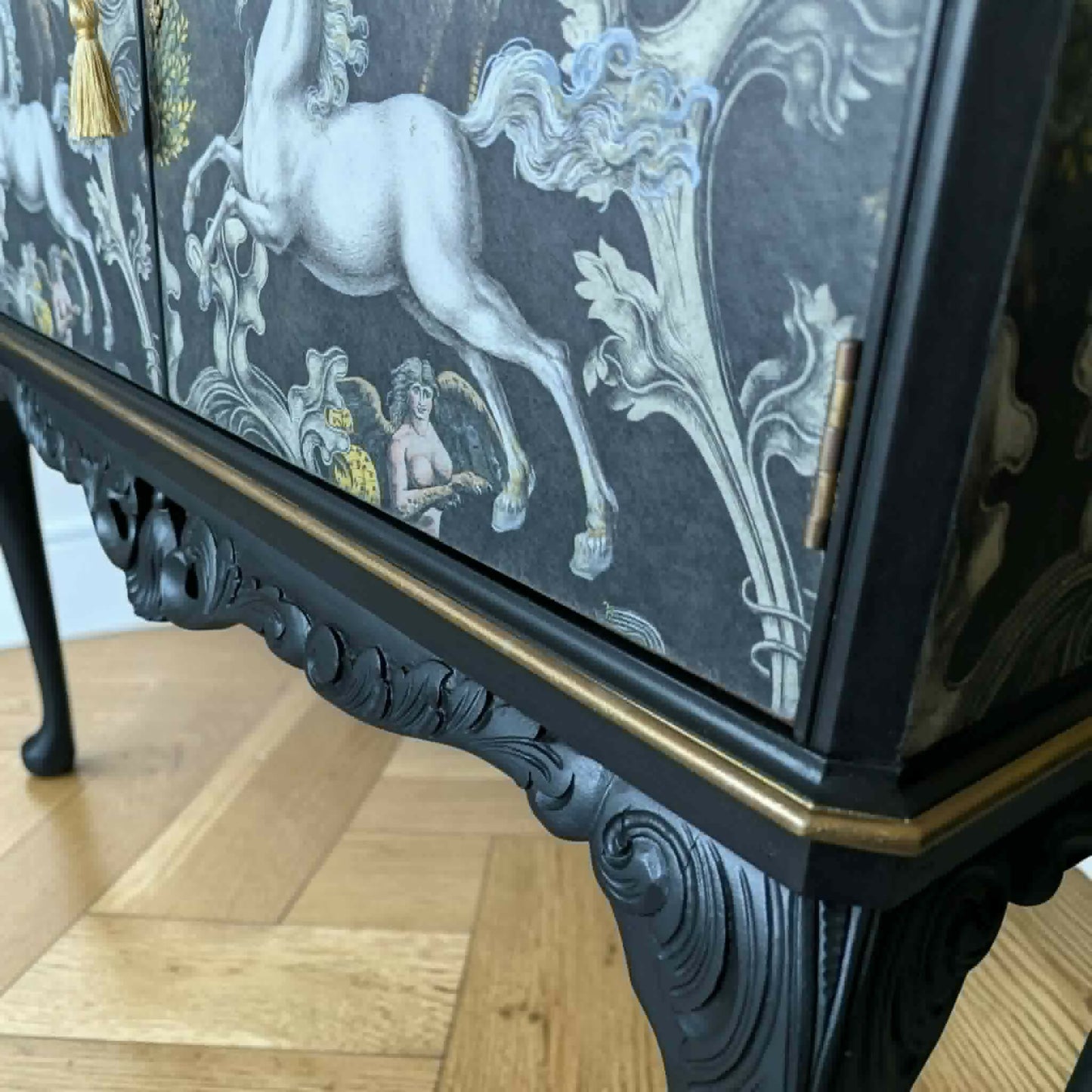 Drinks Cabinet - to complete