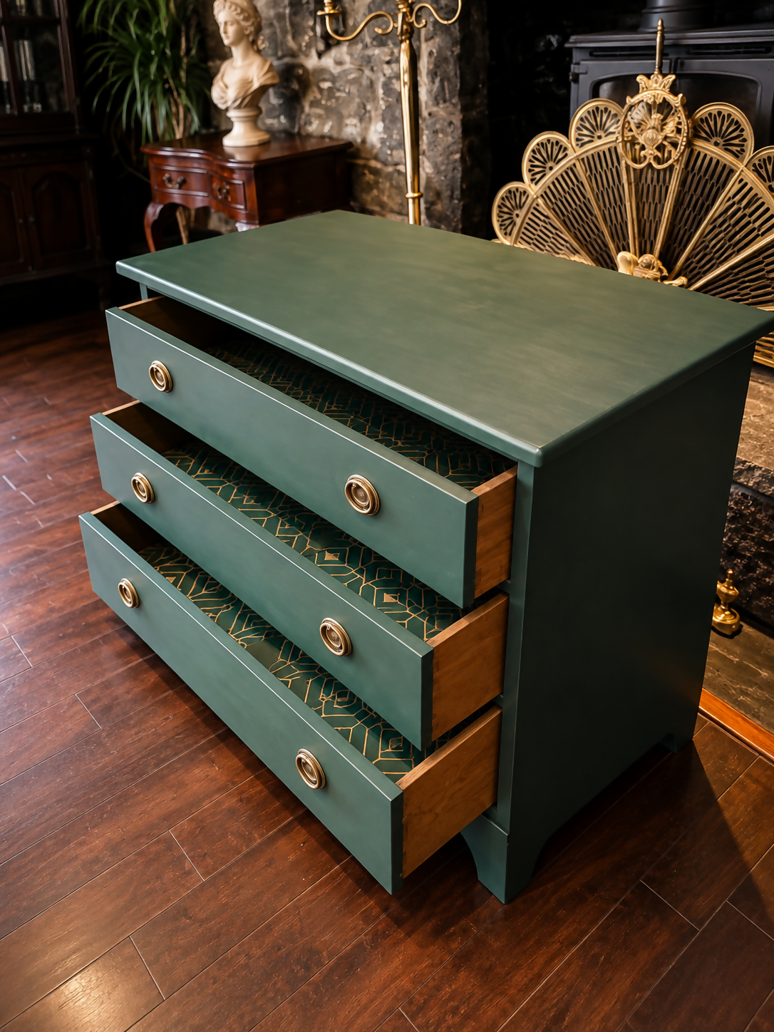 Vintage Heritage Green Chest of Drawers | Gold Bee Lined Drawers & Gold